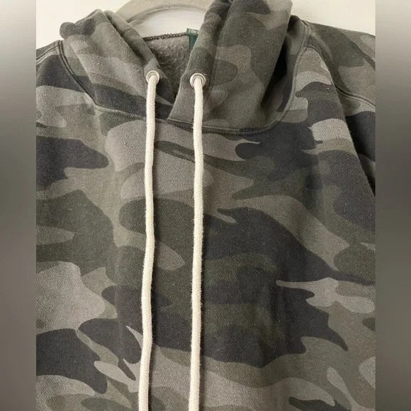 Wild Fable Camo Cropped Sweatshirt - Picture 5 of 6